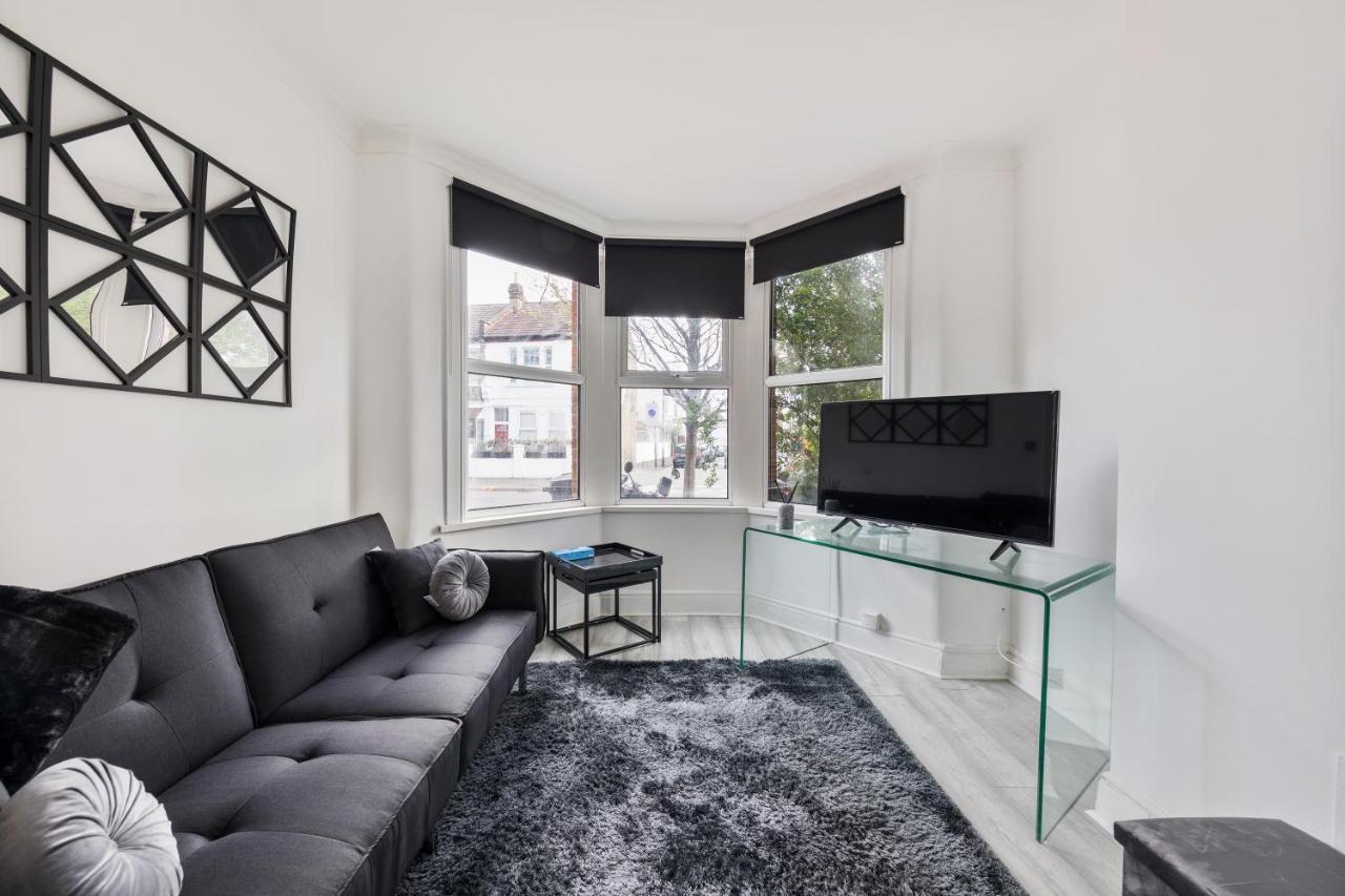 Beautifully Modern 2-Bed Apartment W/Garden Londres Exterior foto