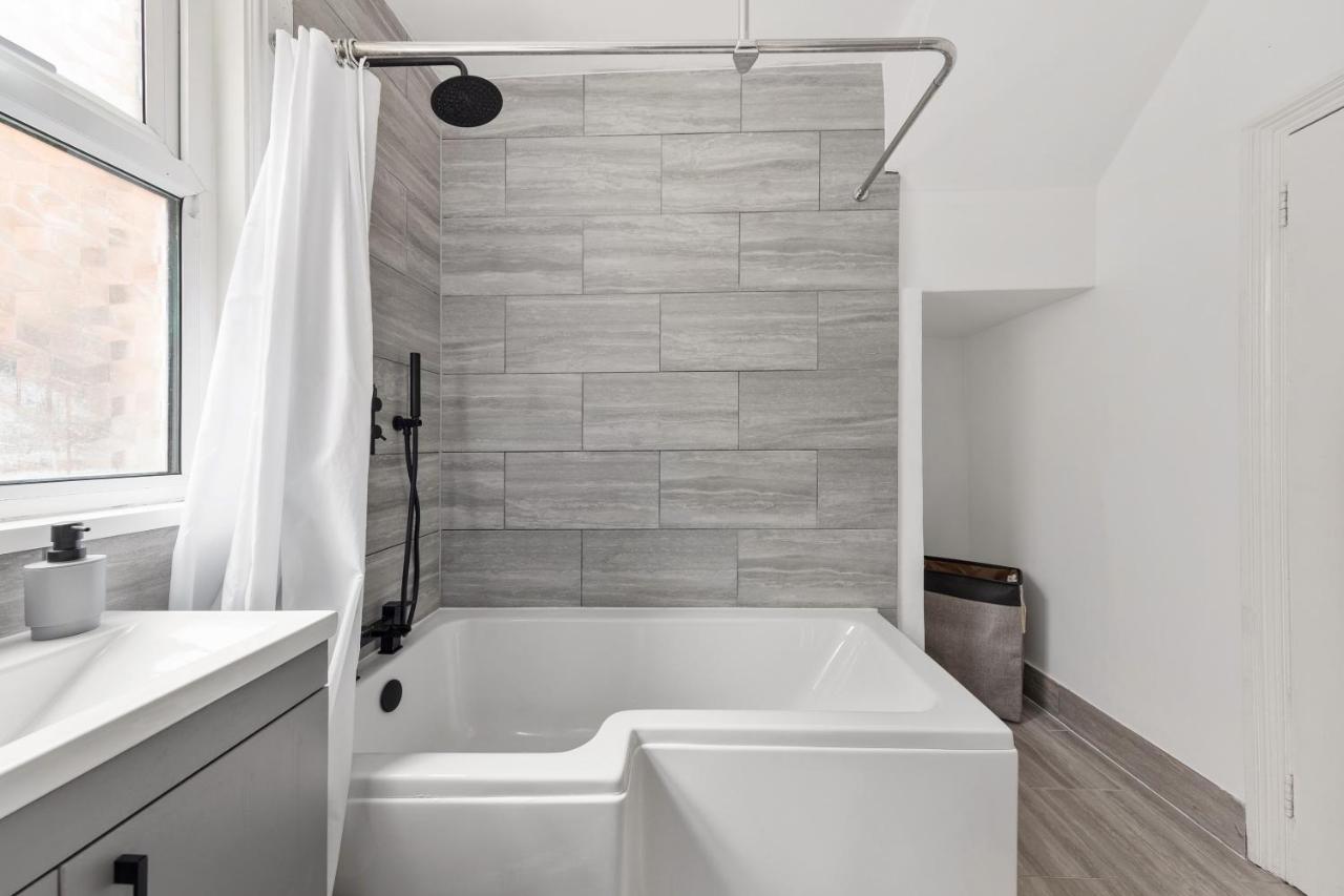 Beautifully Modern 2-Bed Apartment W/Garden Londres Exterior foto